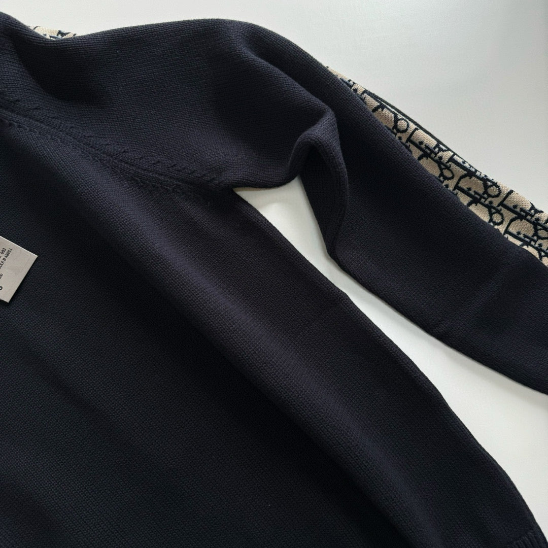 CD Sweater