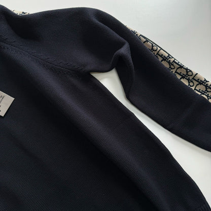 CD Sweater