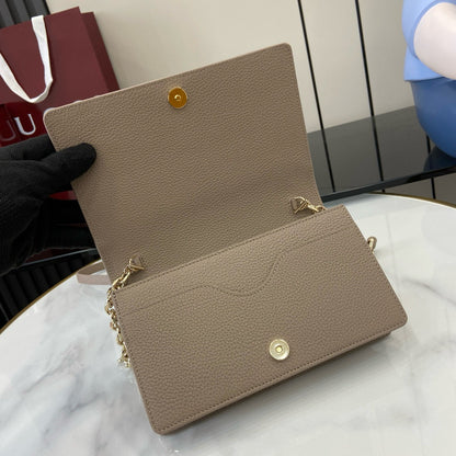 GC Emblem Shoulder bag