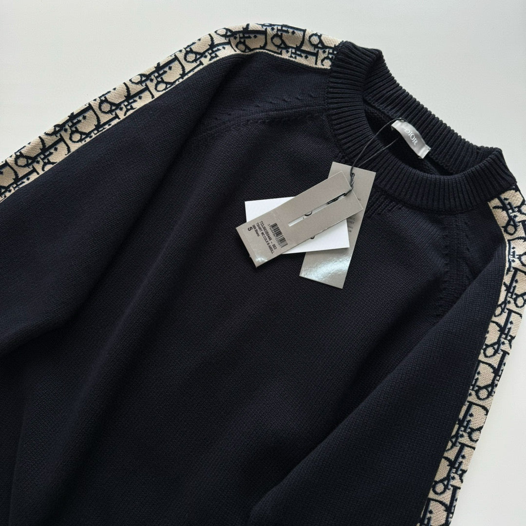 CD Sweater