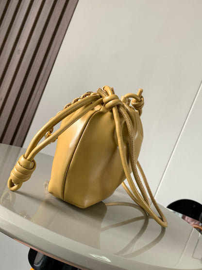 Loewe Flamenco