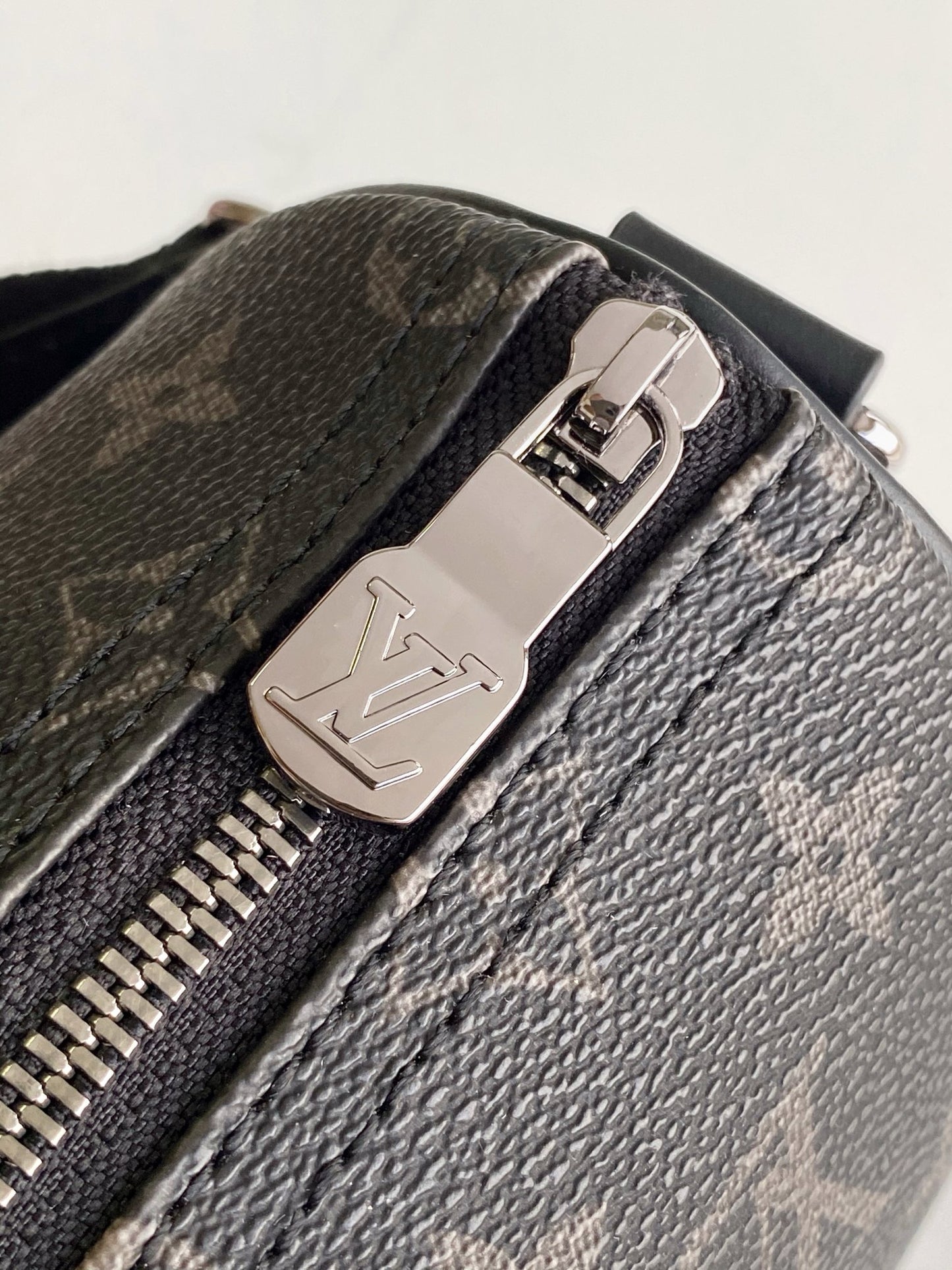 Lv keepall 25