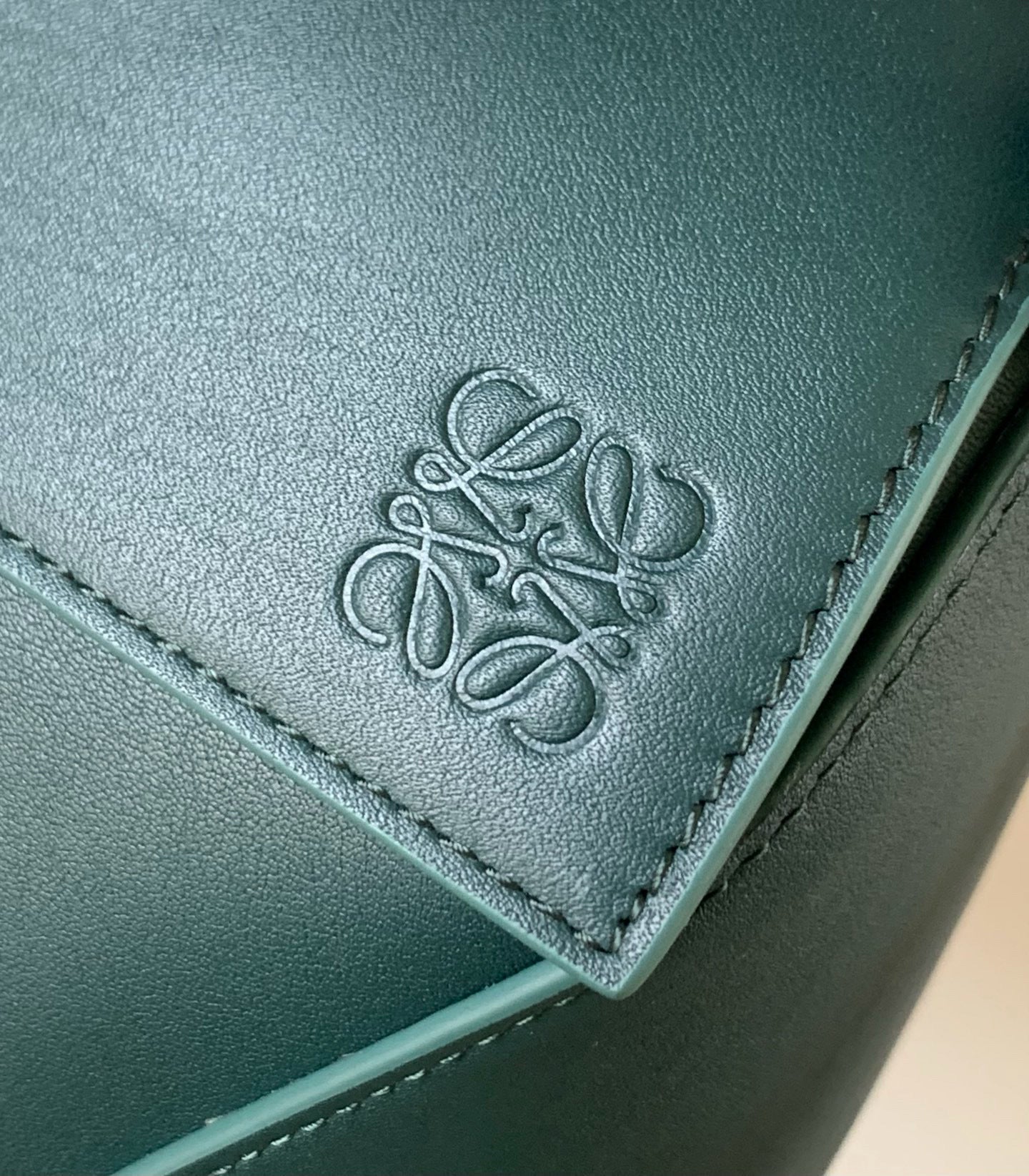 Loewe Puzzle
