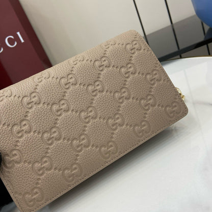 GC Emblem Shoulder bag