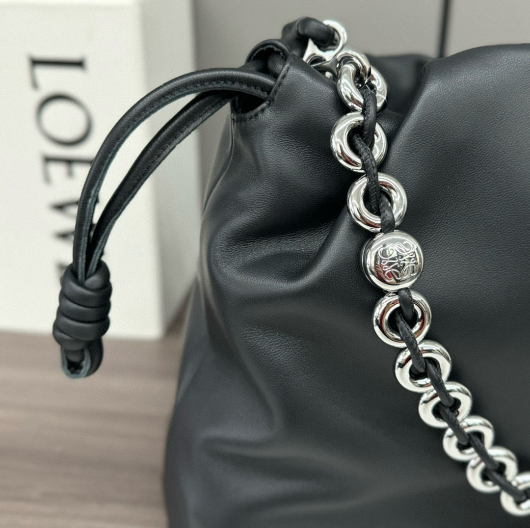Loewe Flamenco