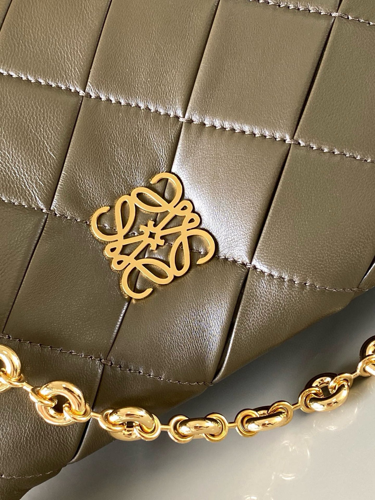 Loewe Goya Puffer