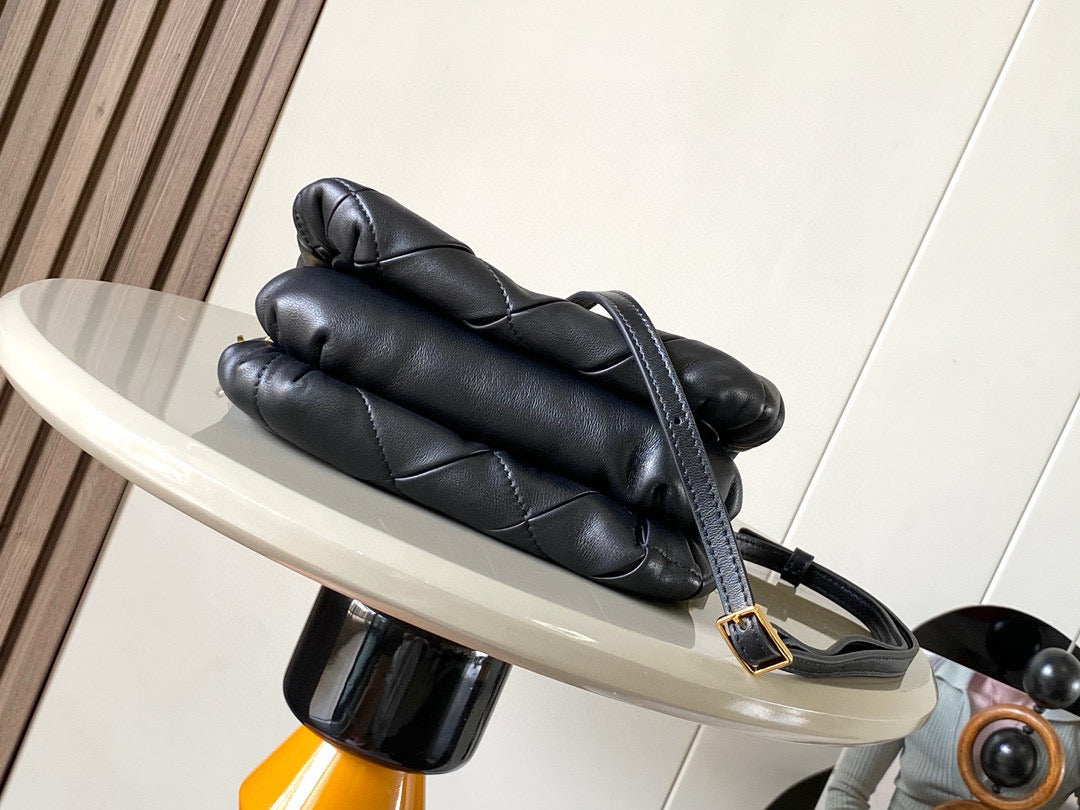 Loewe Goya Puffer