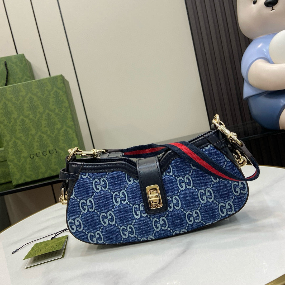 GC Shoulder Bag