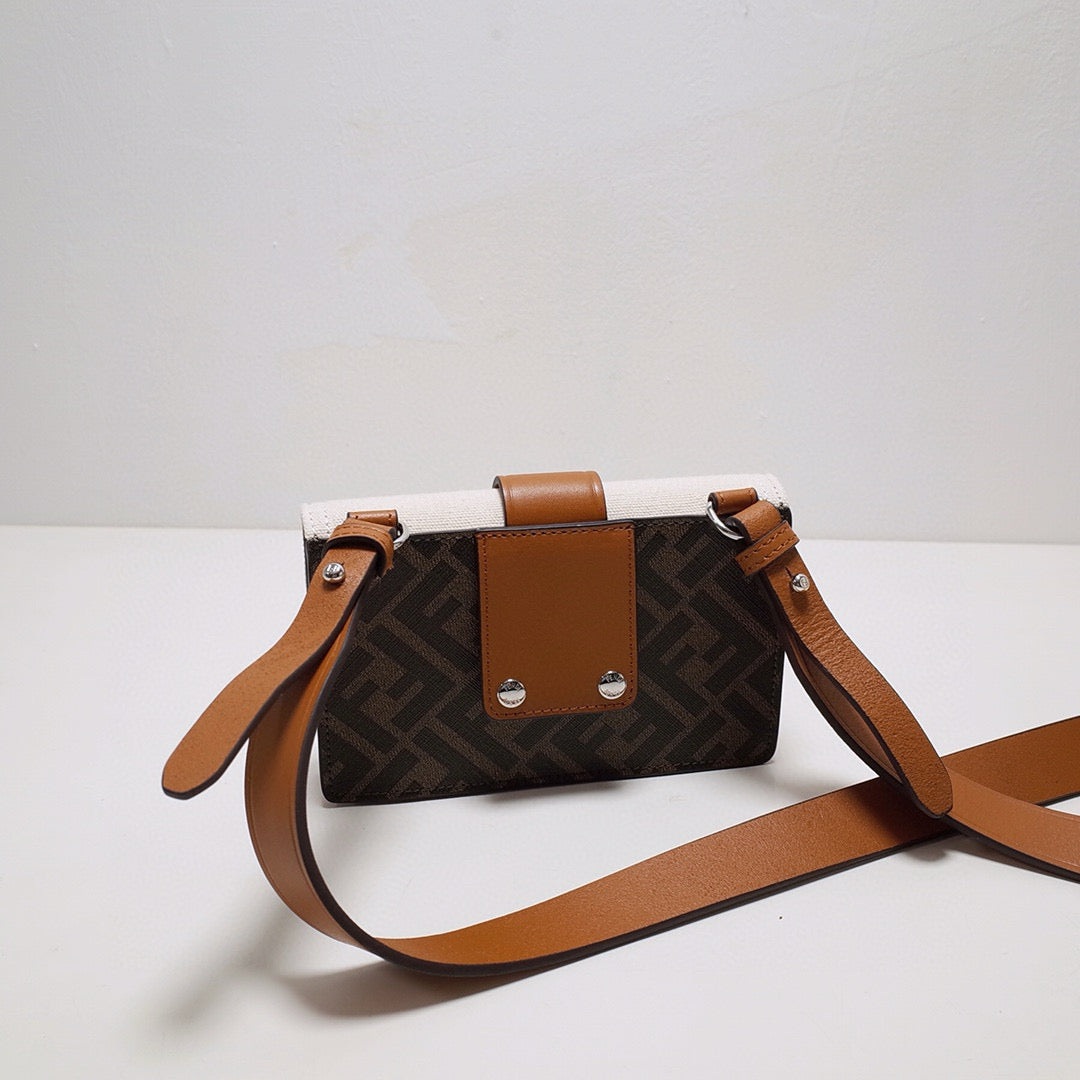 FENDI BAGUETTE 16.5*2.5*11