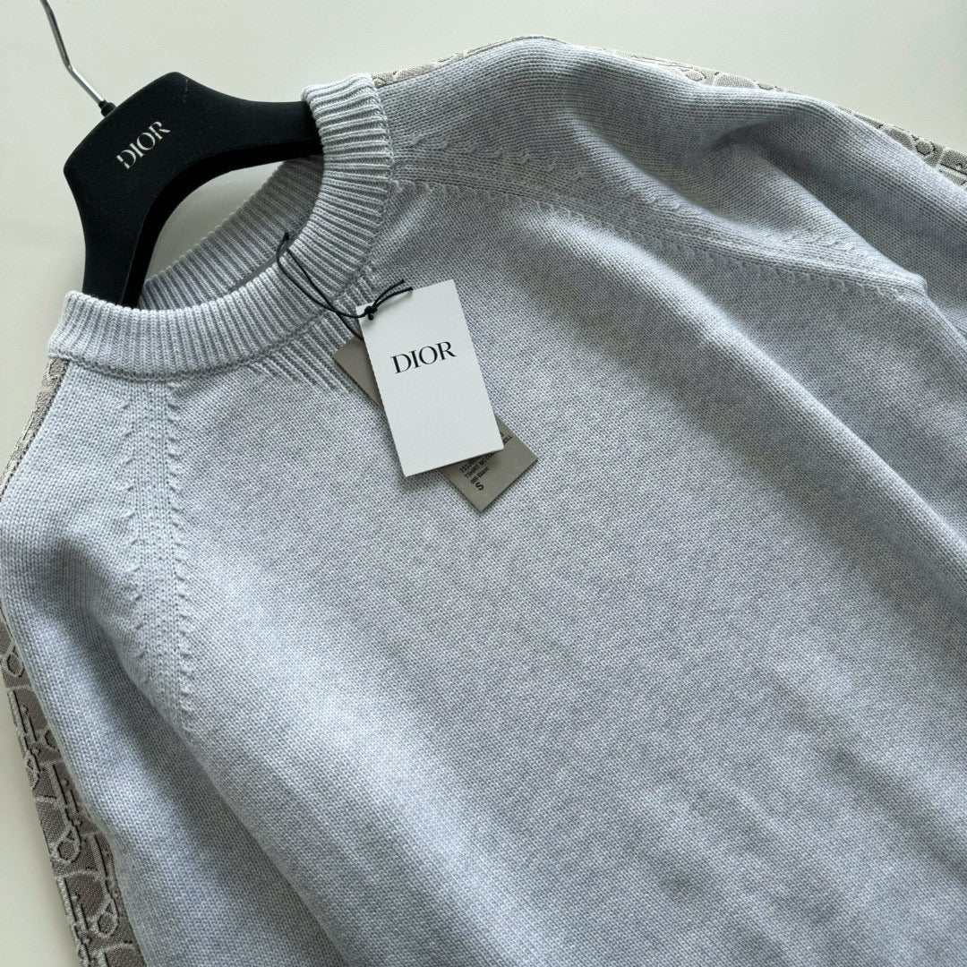 CD Sweater