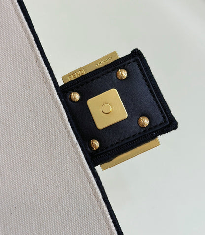 Fendi Baguette Mini