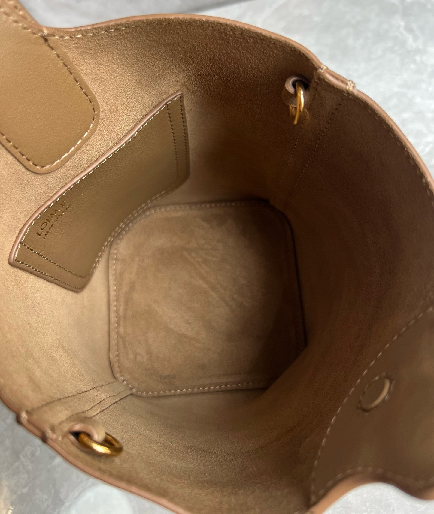 Loewe Mini Pebble