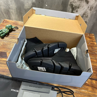 Balenciaga Sneakers