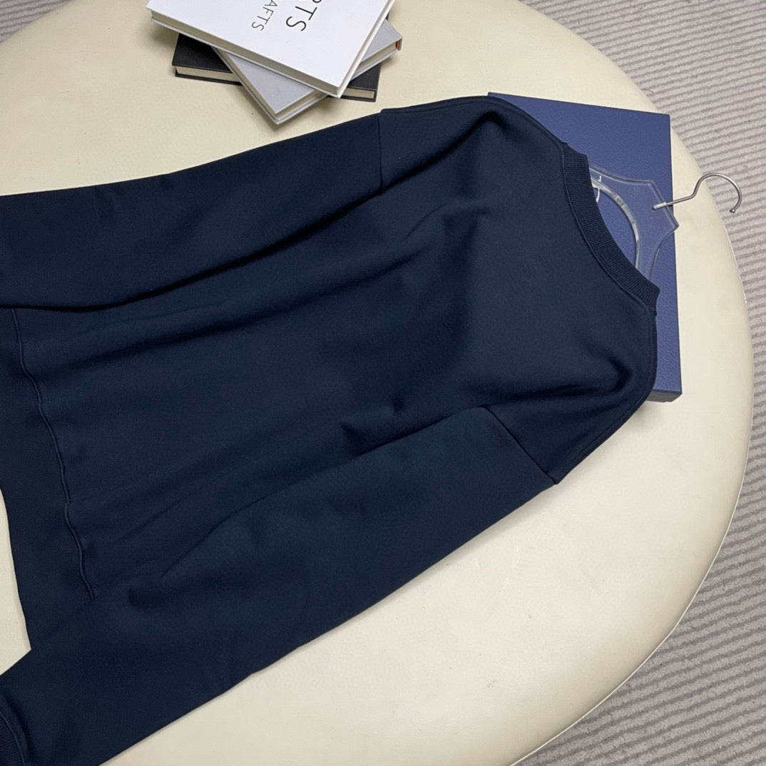 CD Sweater