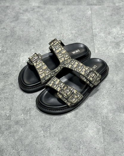 CD SANDALS