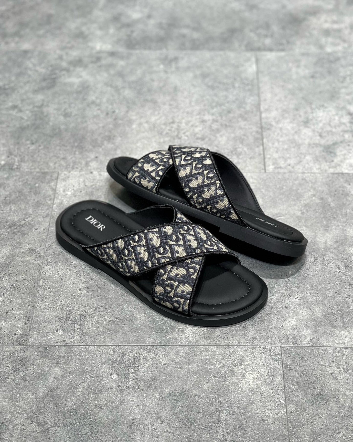 CD SANDALS