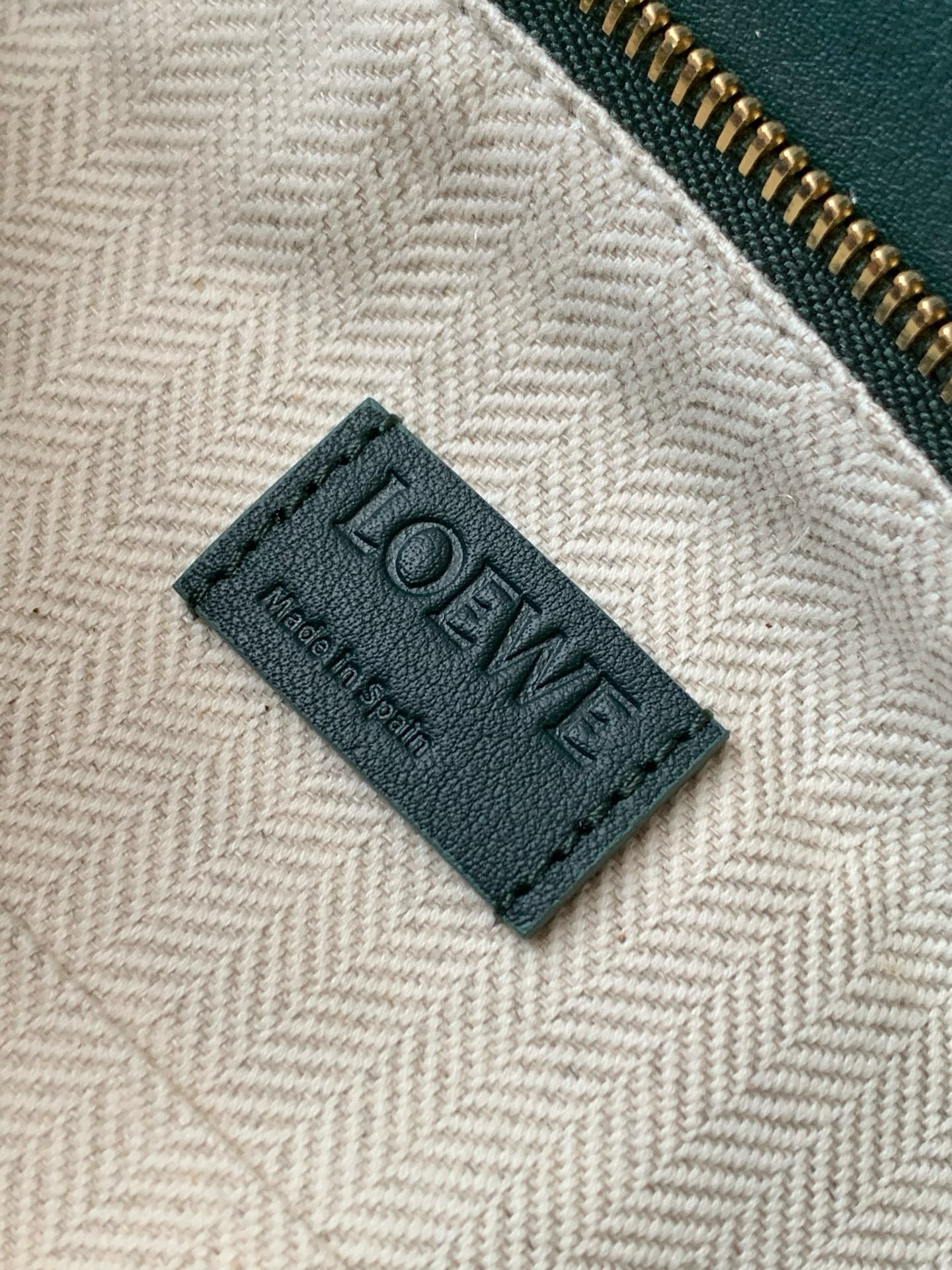 Loewe Puzzle