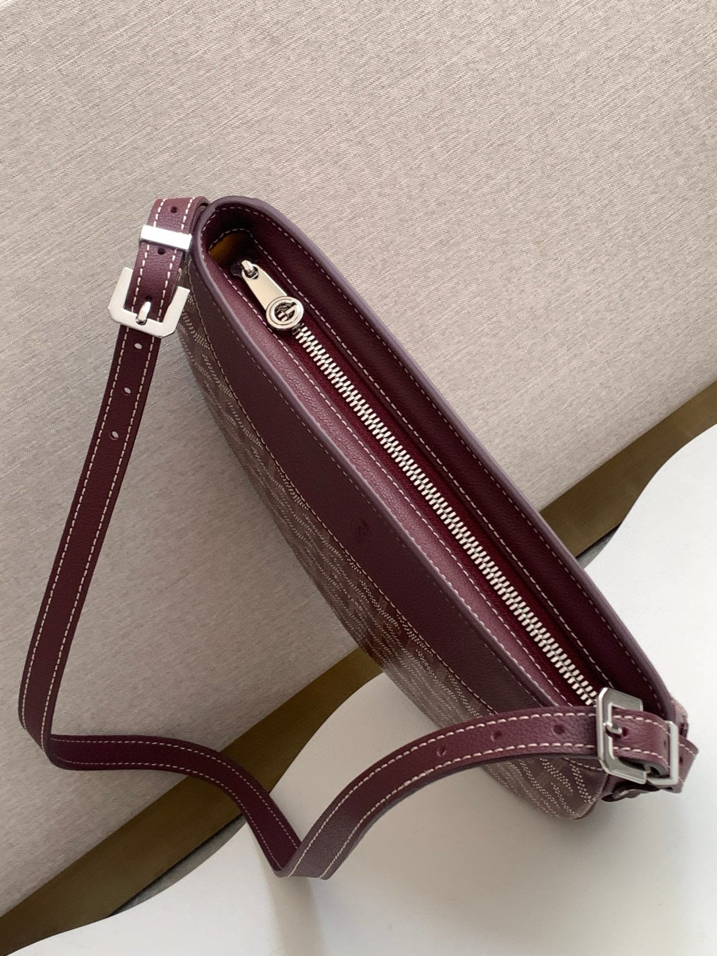 Goyard Hirondelle