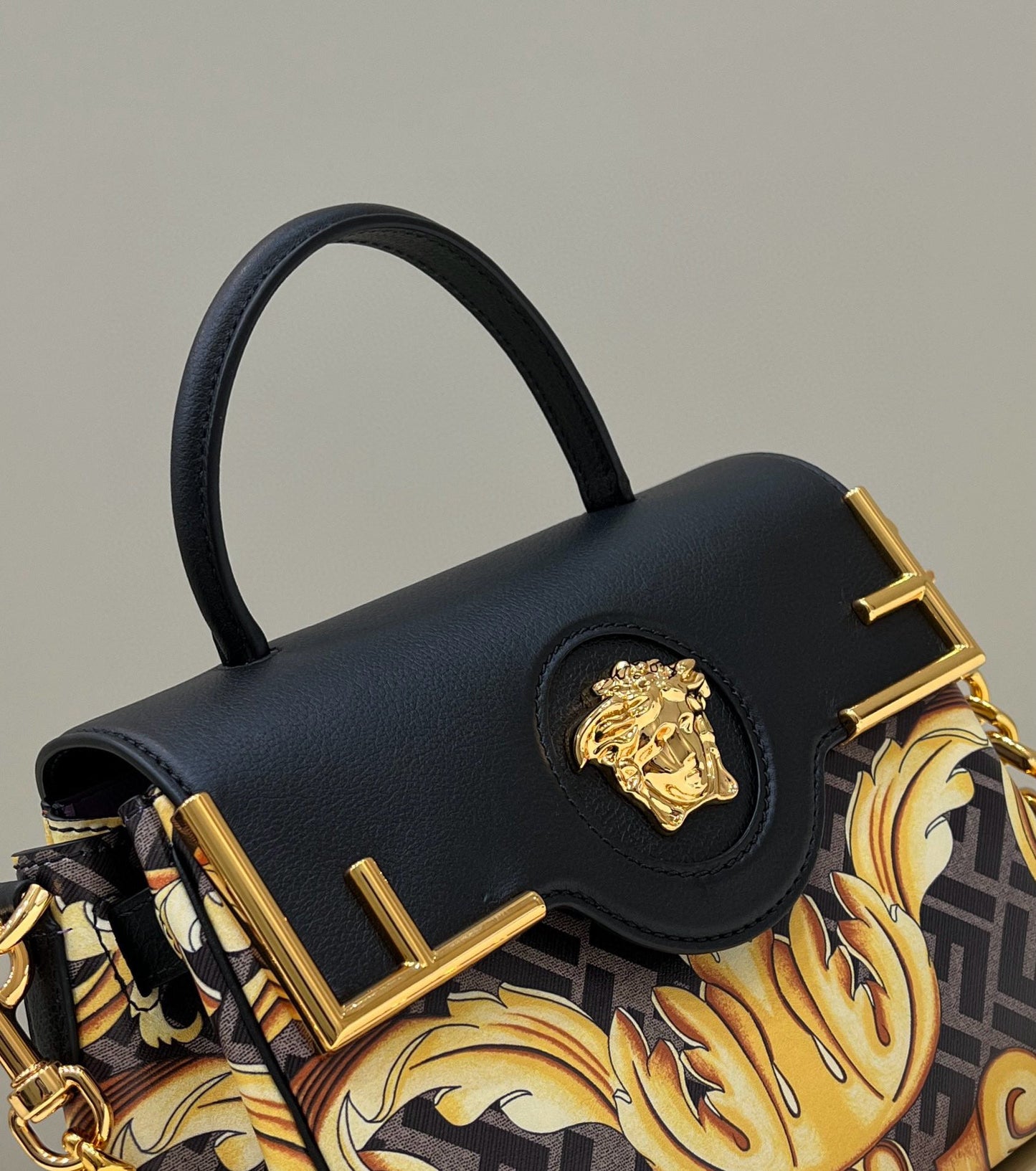 Fendi Fendace
