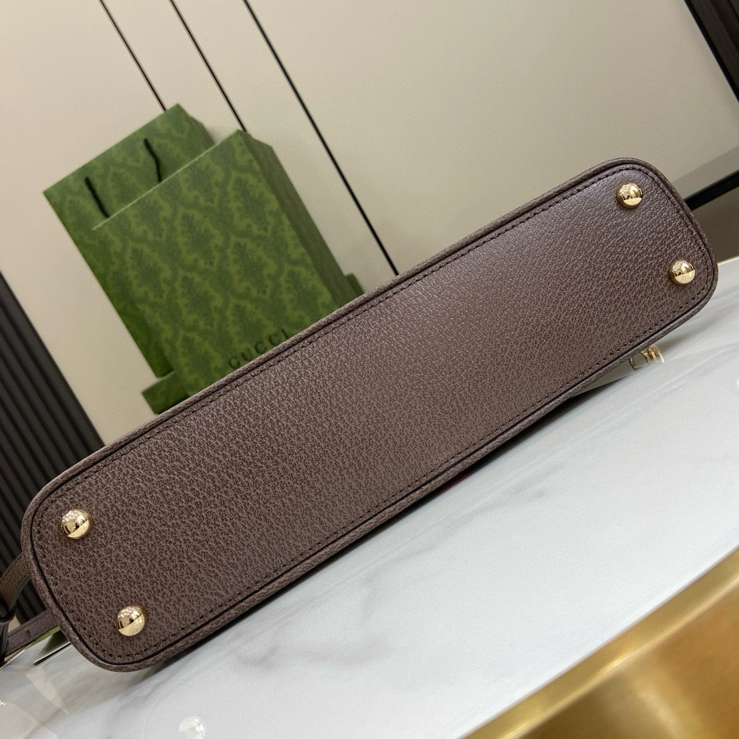 GC Ophidia Handle
