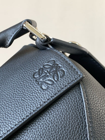 Loewe Puzzle