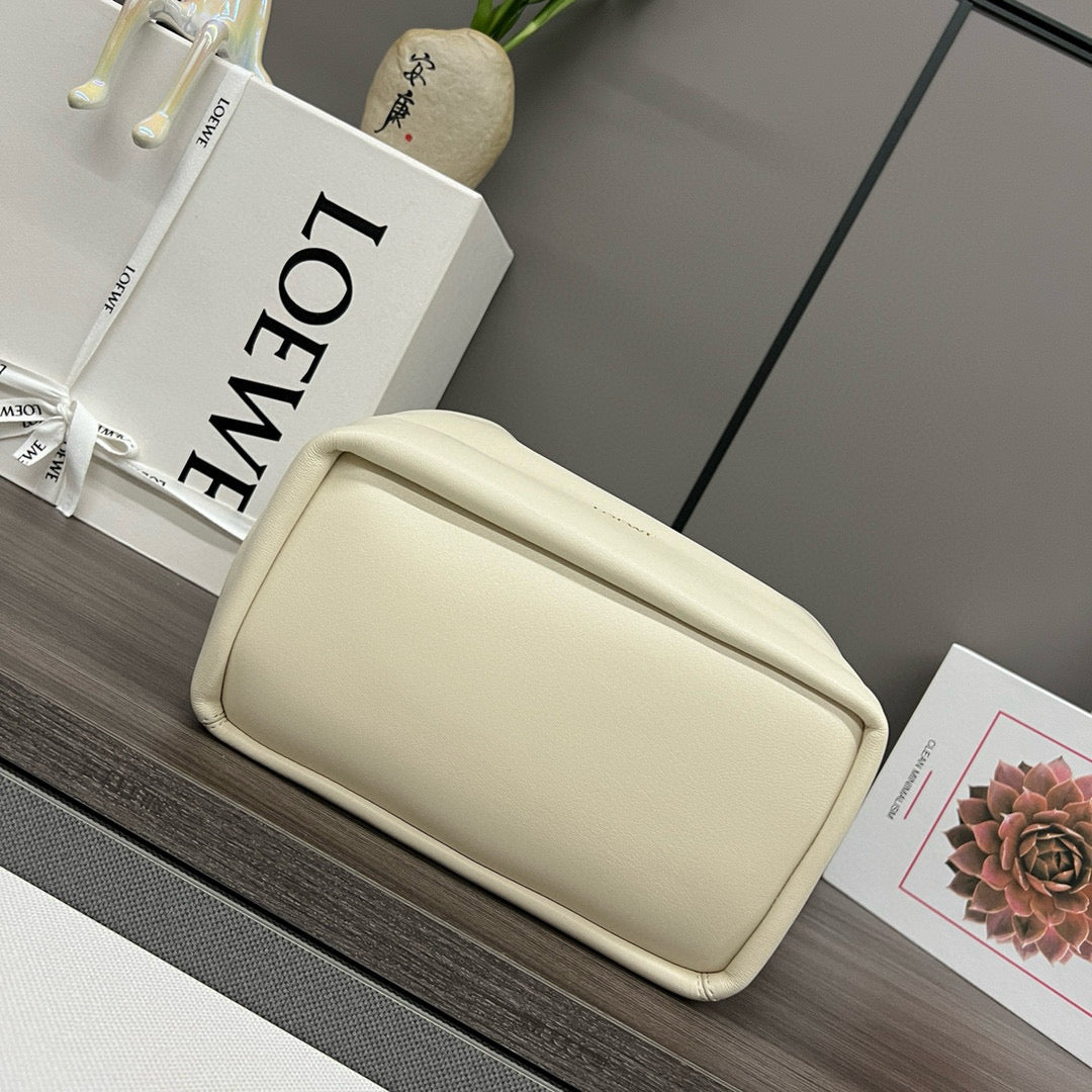 Loewe Squeeze Purse