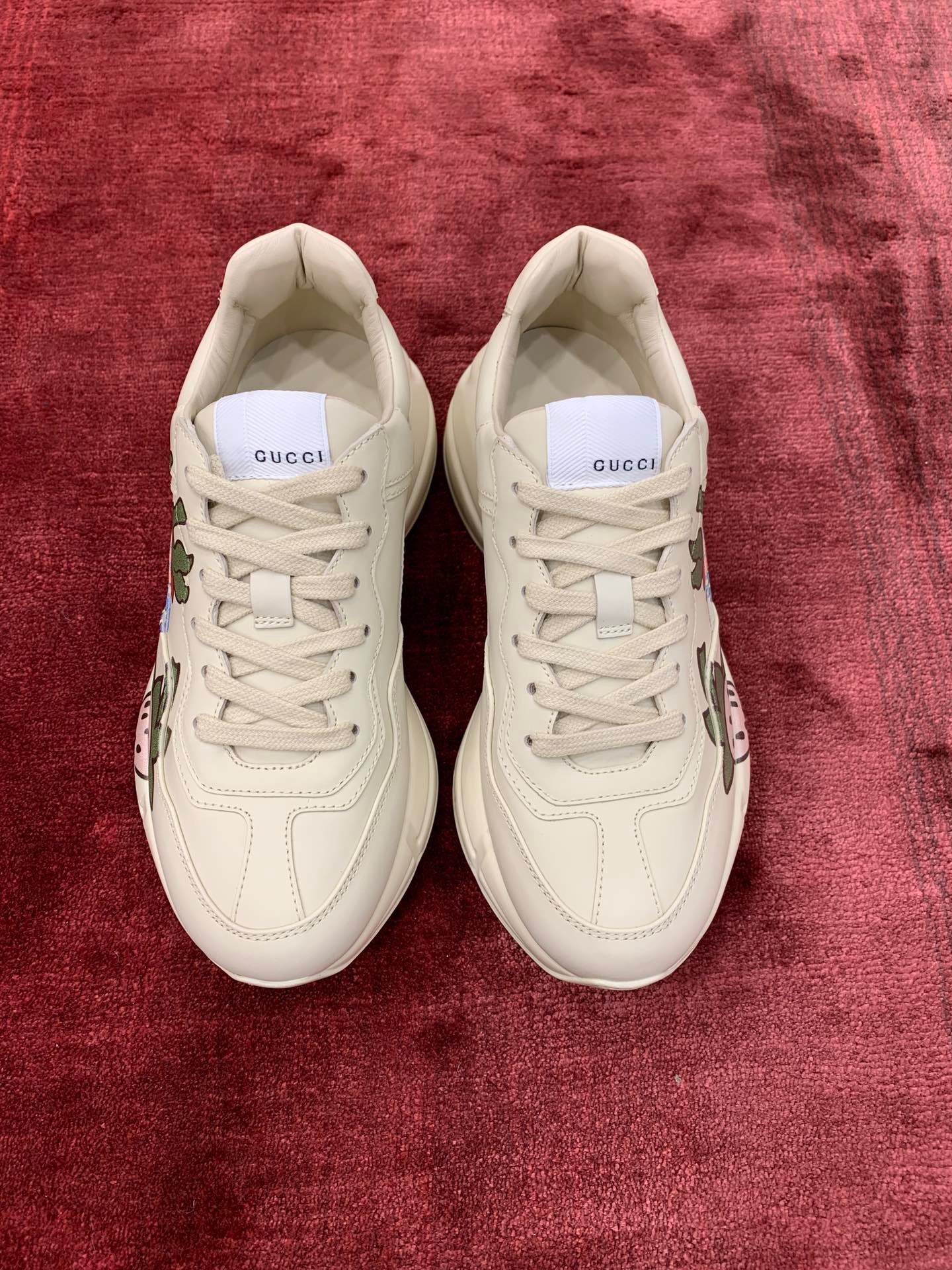 Gucci Sneakers