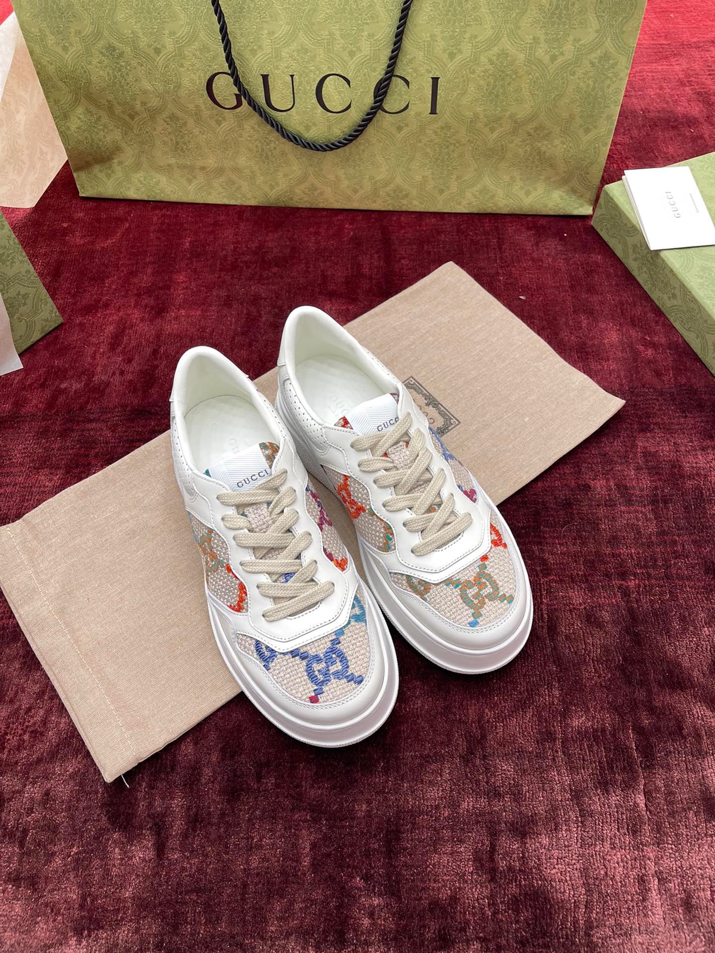 Gucci Sneakers