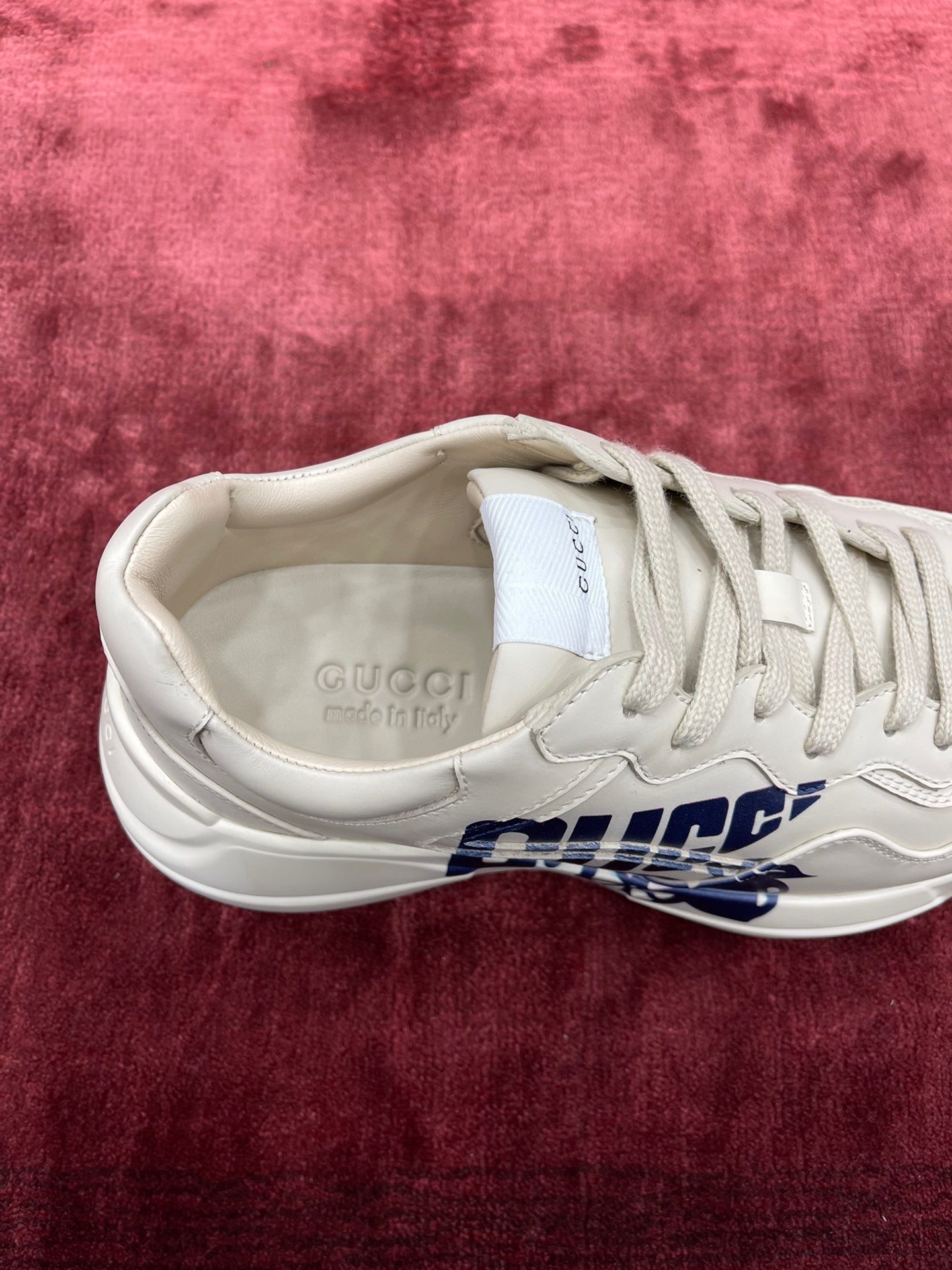 Gucci Sneakers