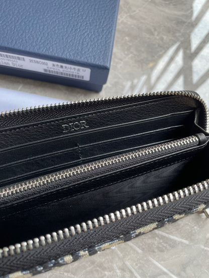 Dior Wallet