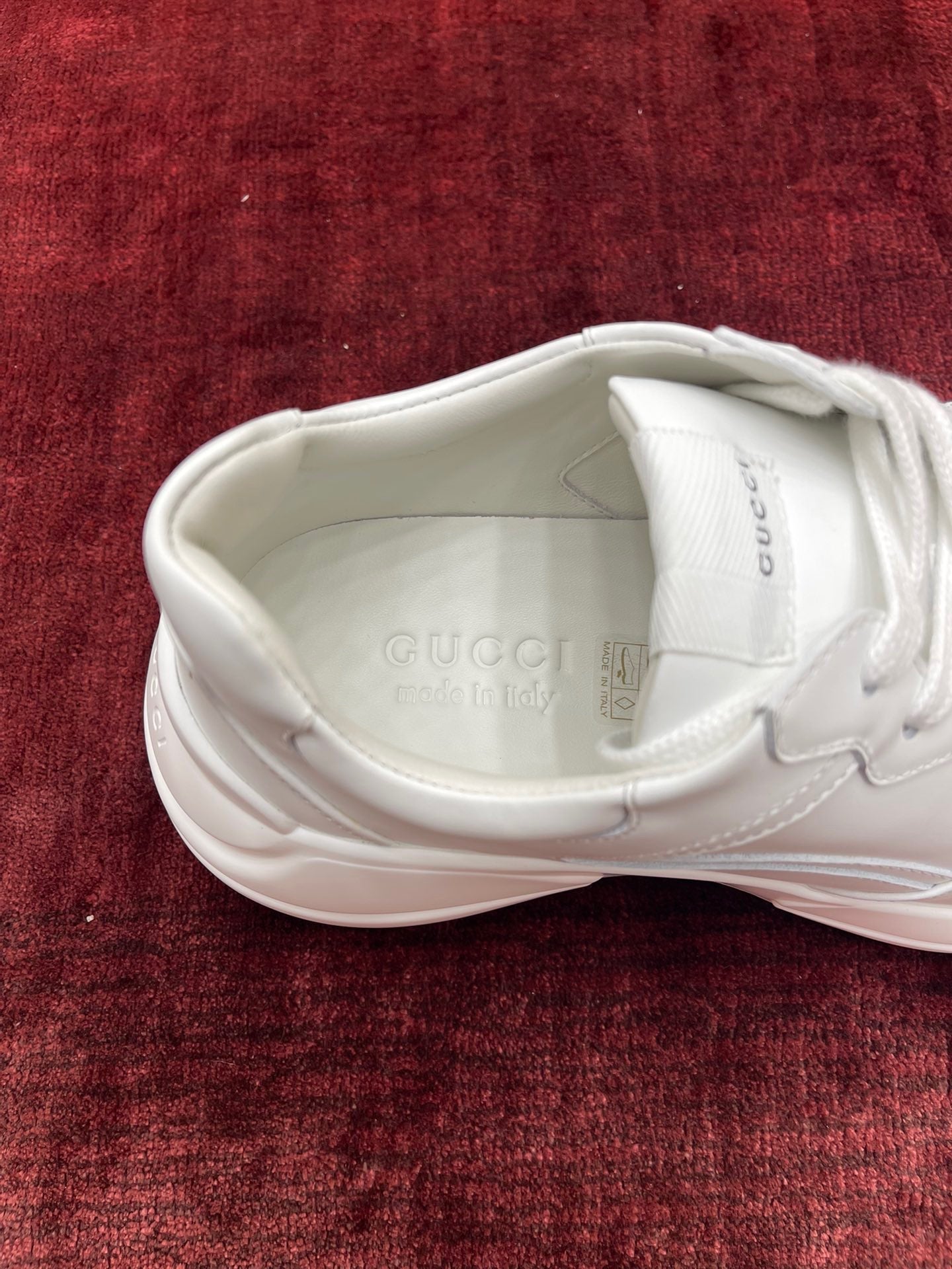 Gucci Sneakers