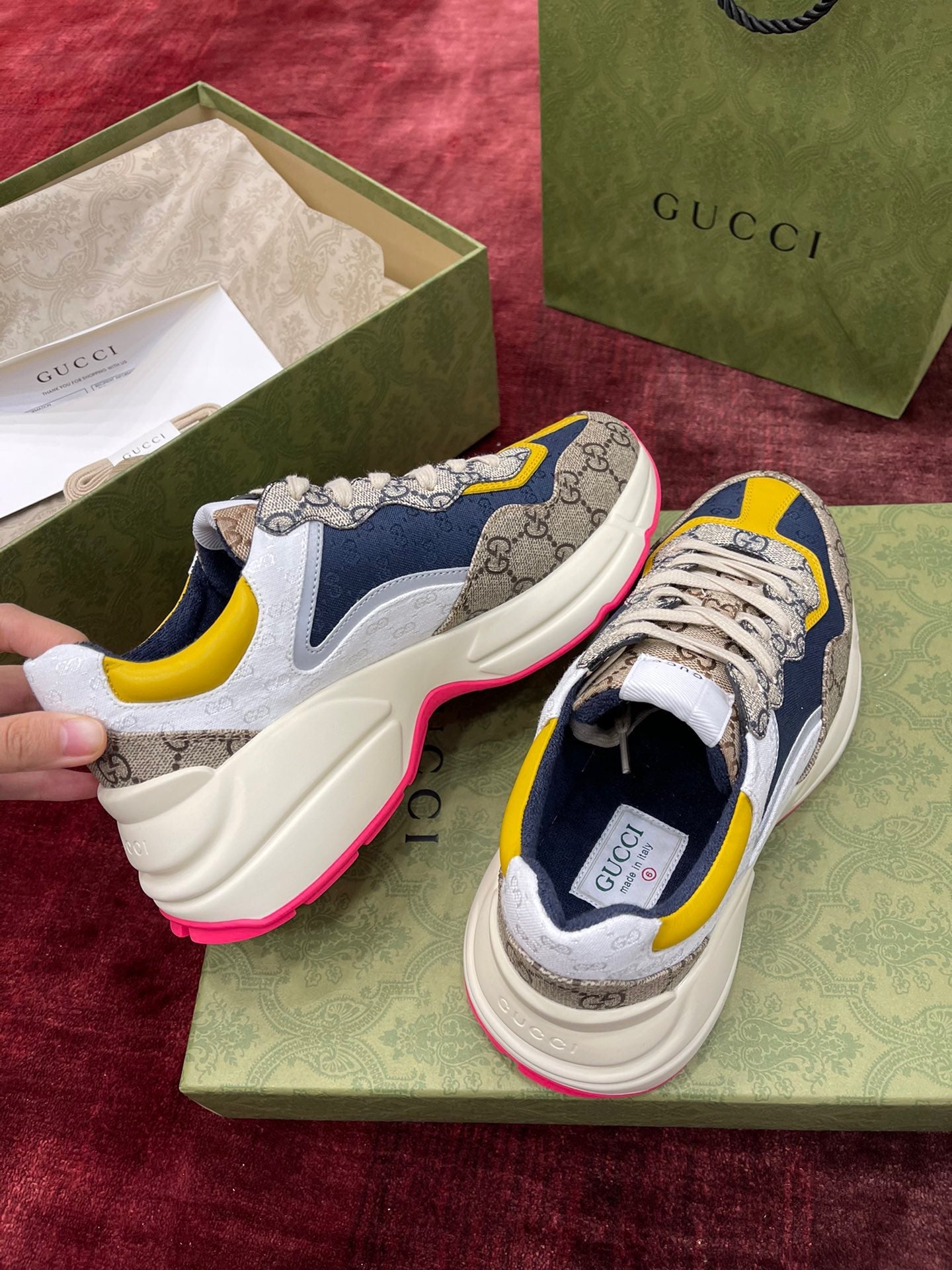 Gucci Sneakers