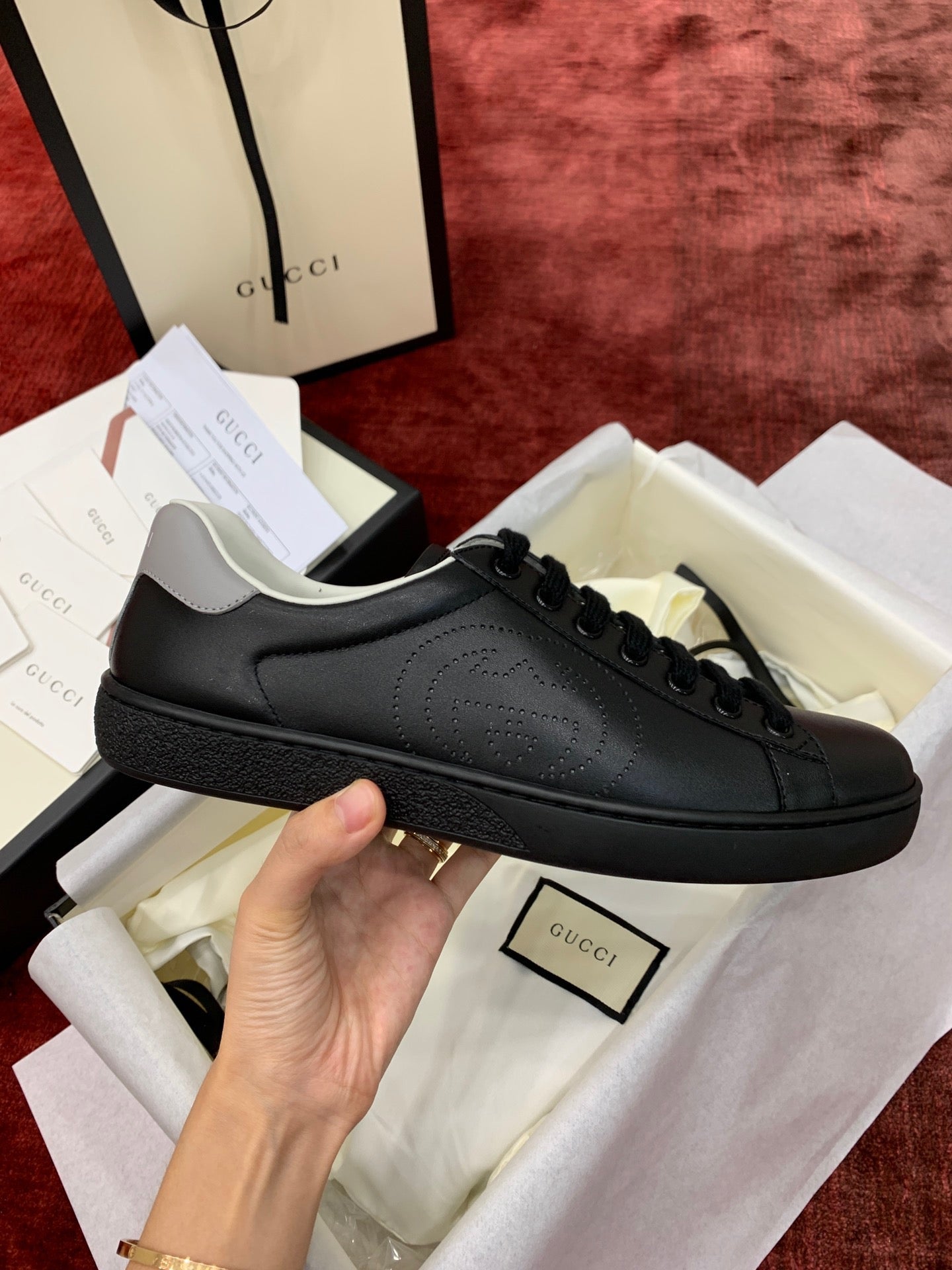 Gucci Sneakers