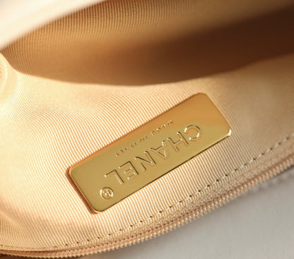 Chanel 19bag (26cm)