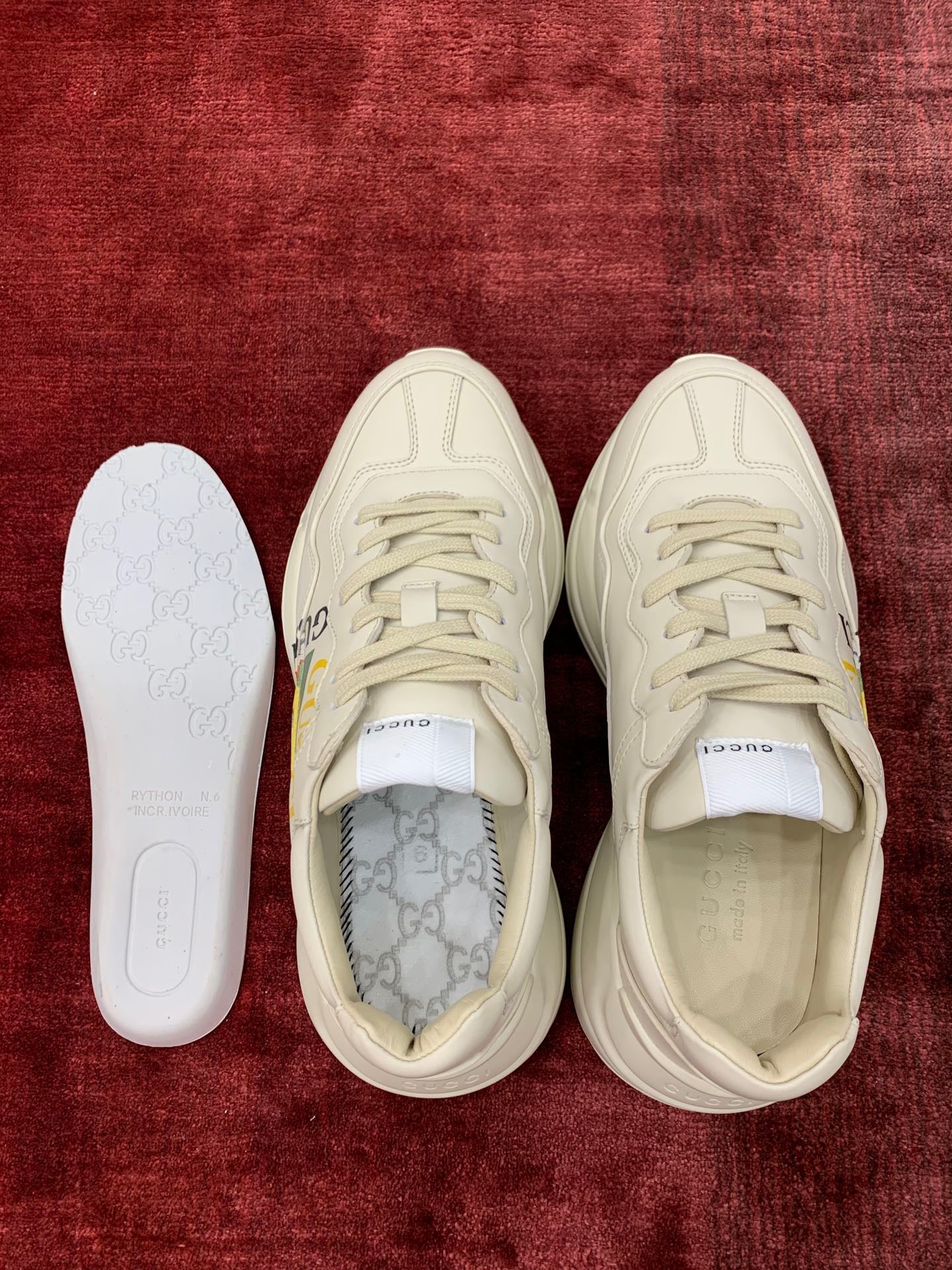 Gucci Sneakers