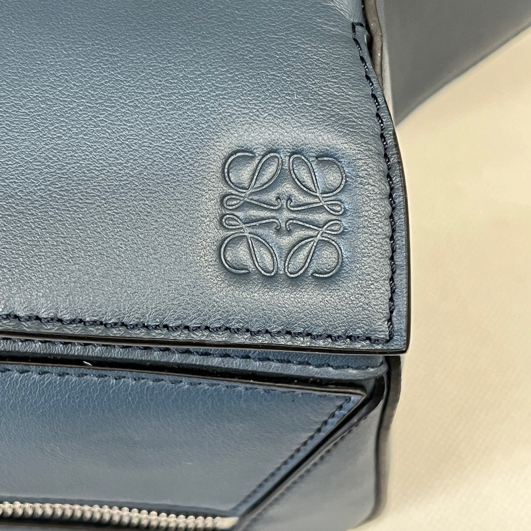 Loewe Puzzle Bag