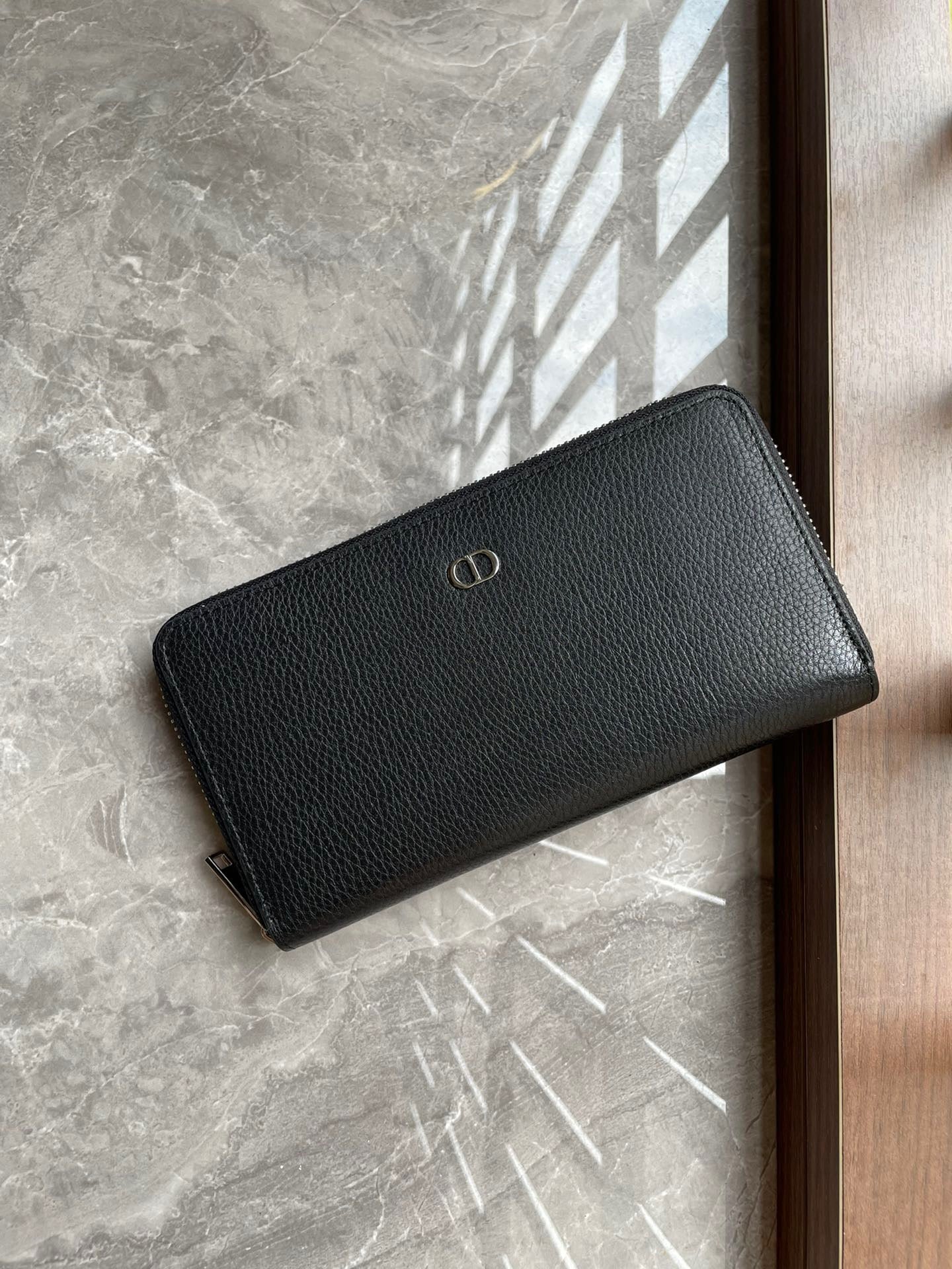 Dior Wallet