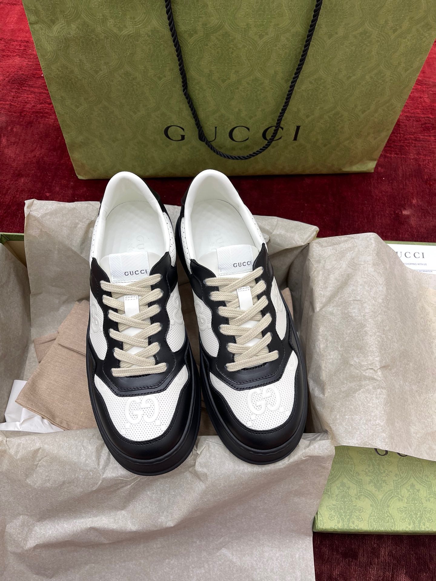 Gucci Sneakers