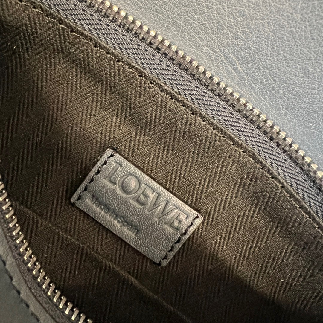 Loewe Puzzle Bag