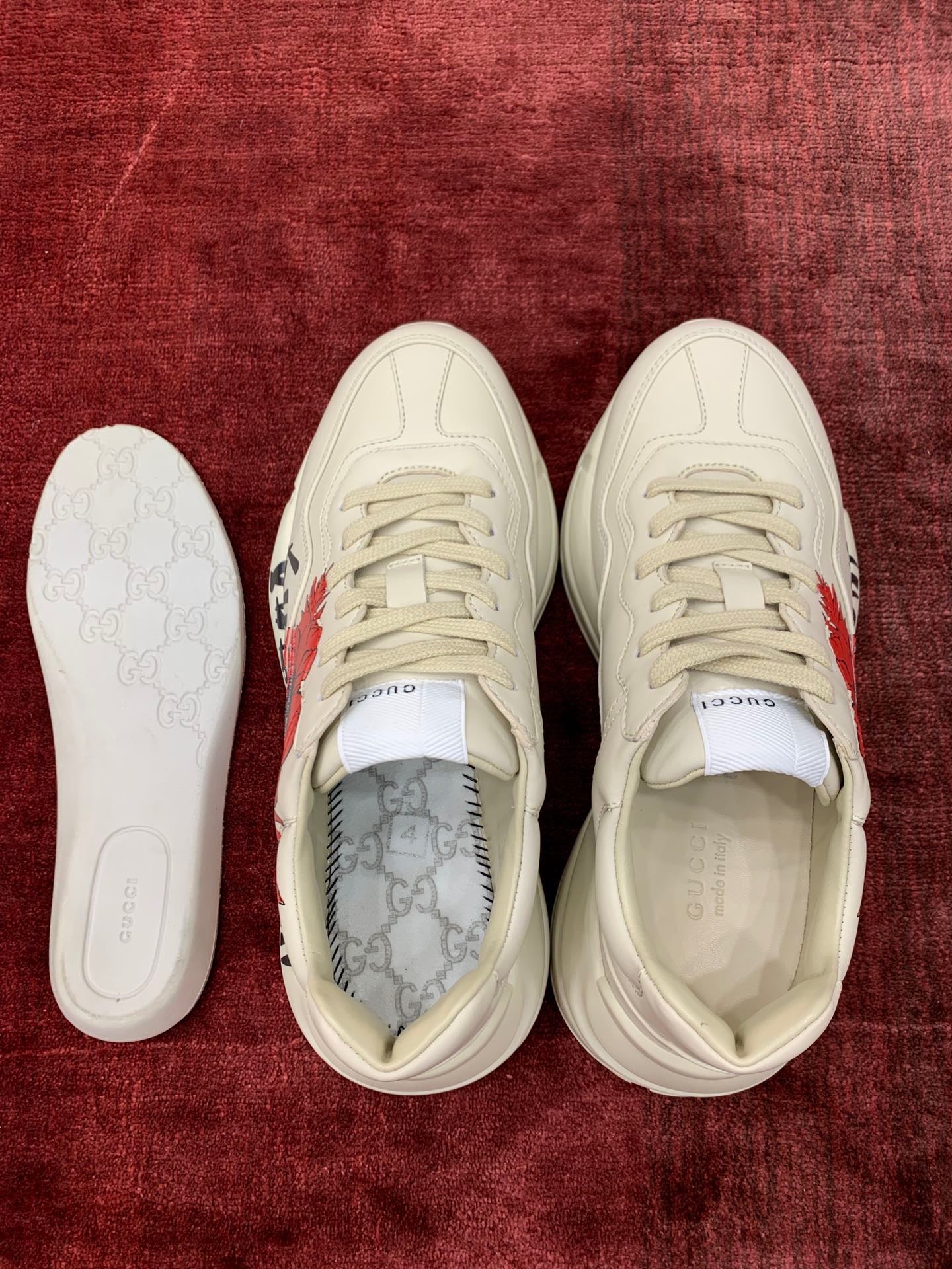 Gucci Sneakers