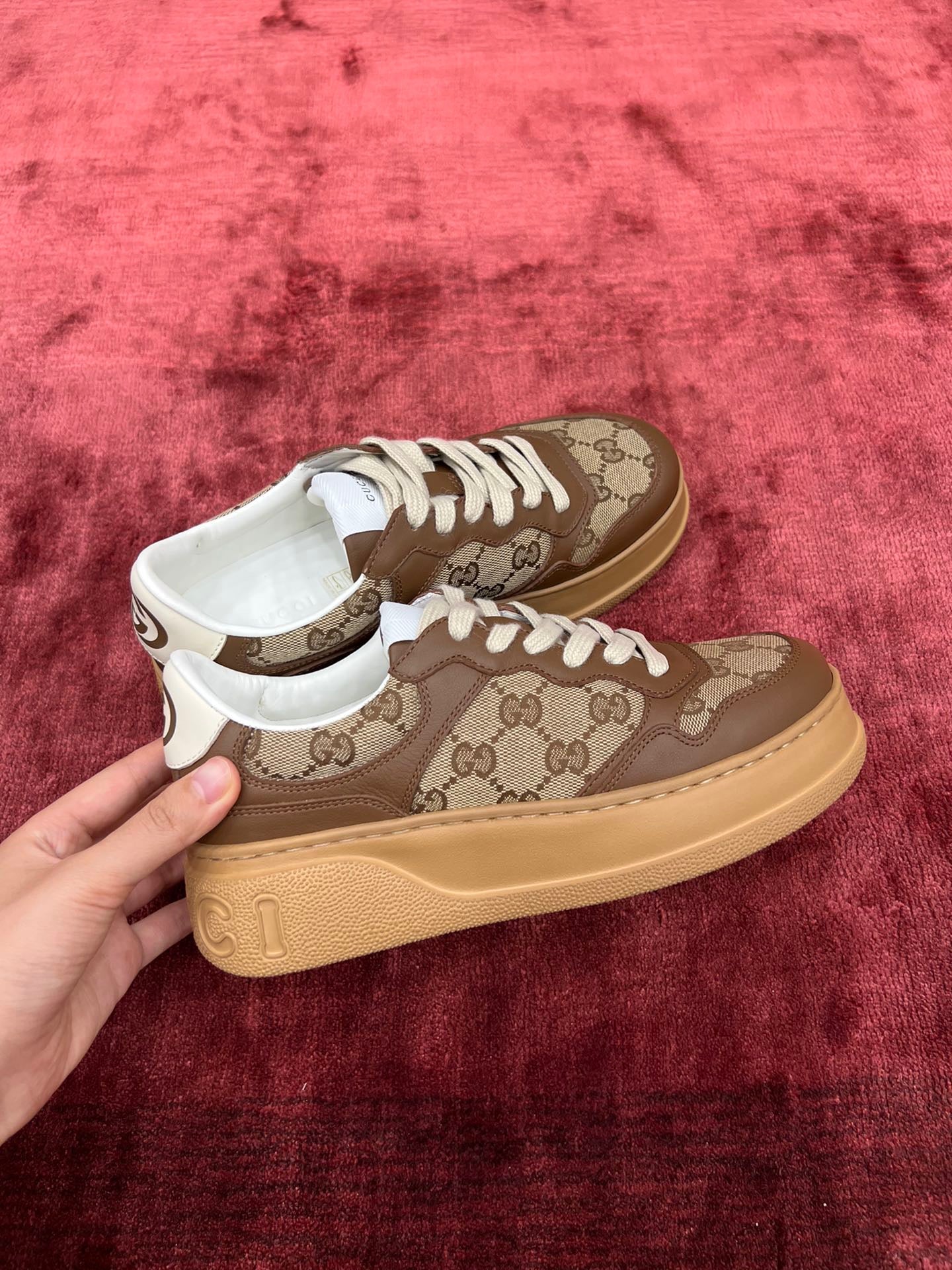 Gucci Sneakers
