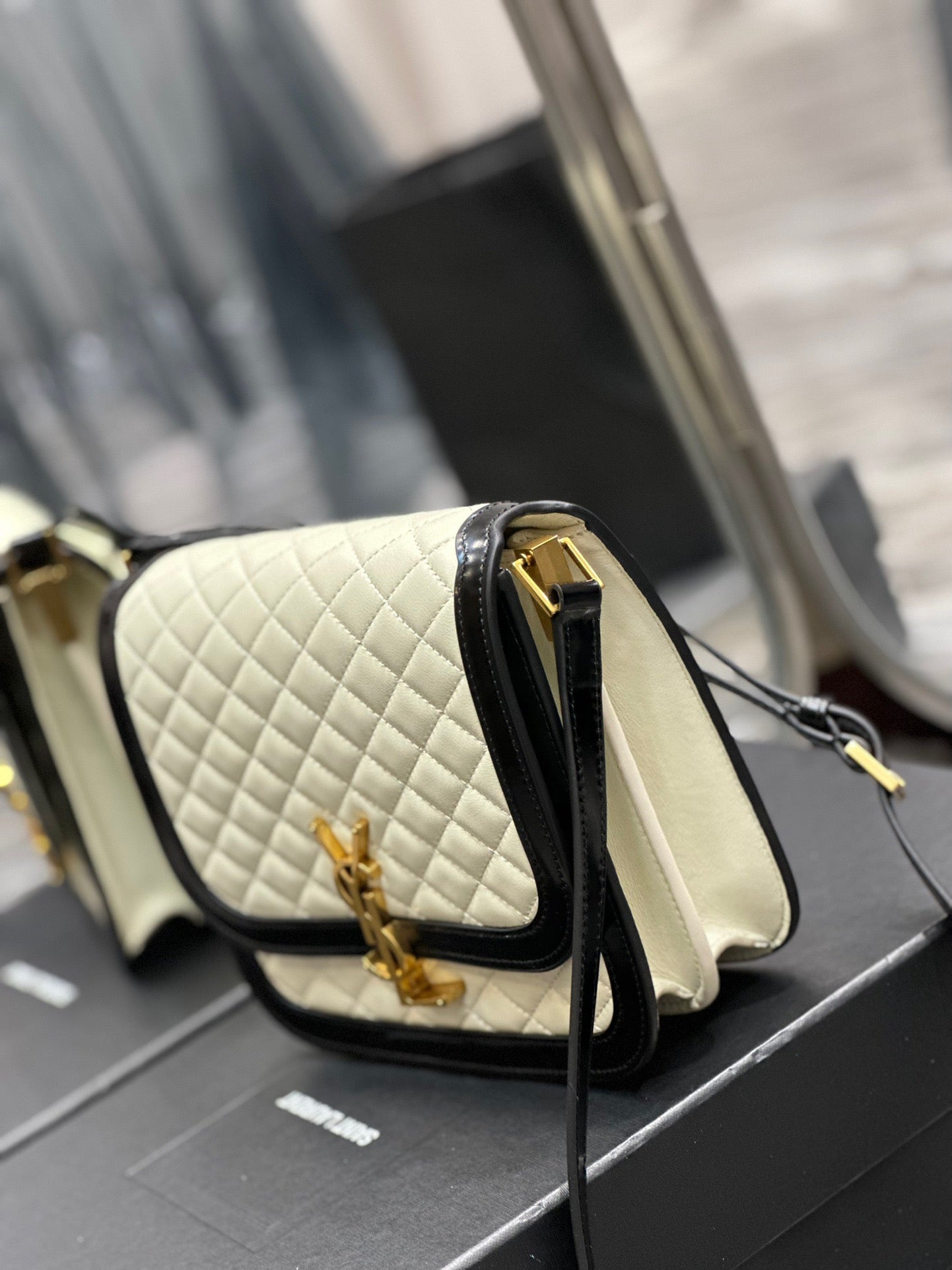 YSL Solferino