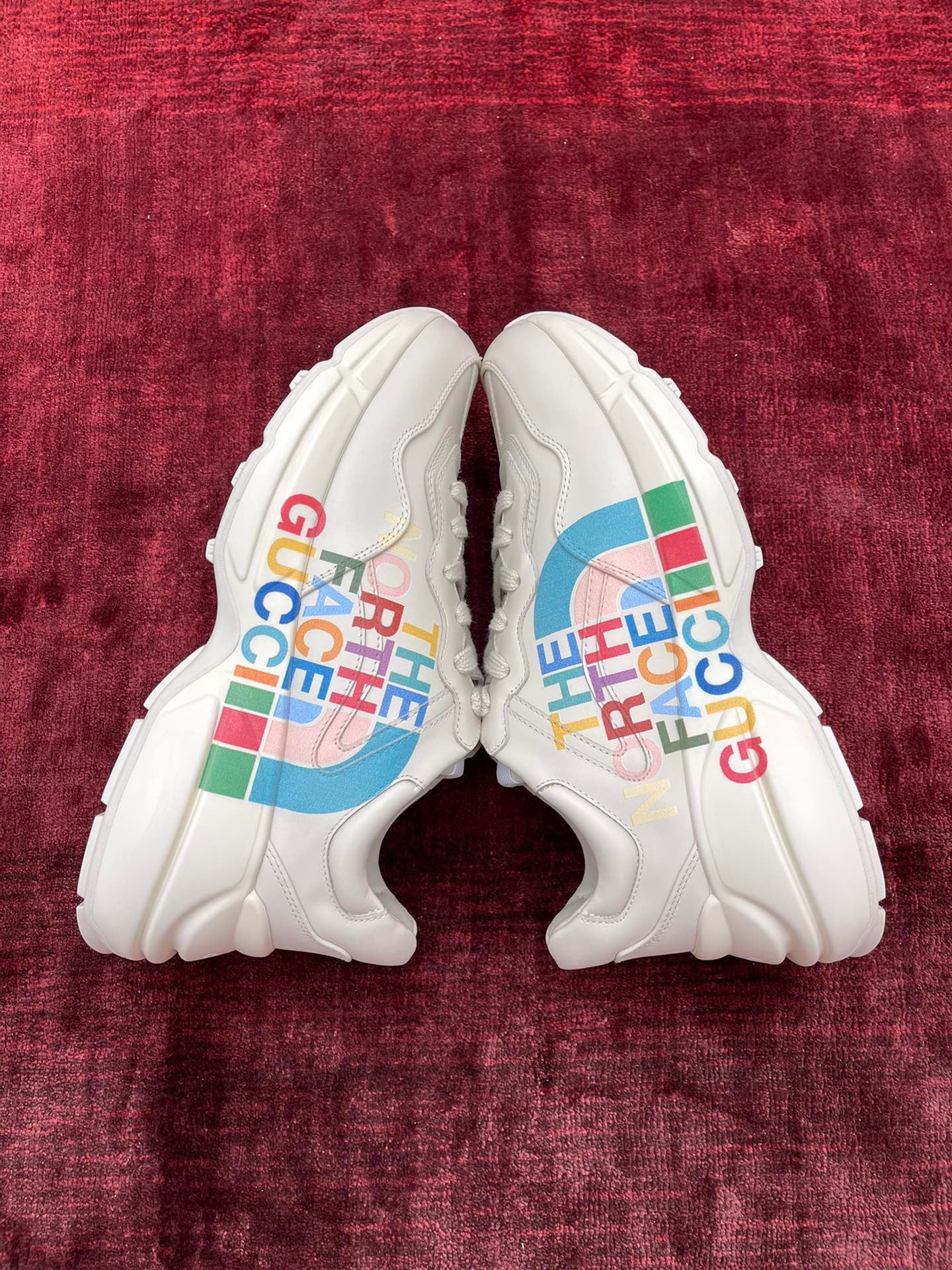 Gucci Sneakers
