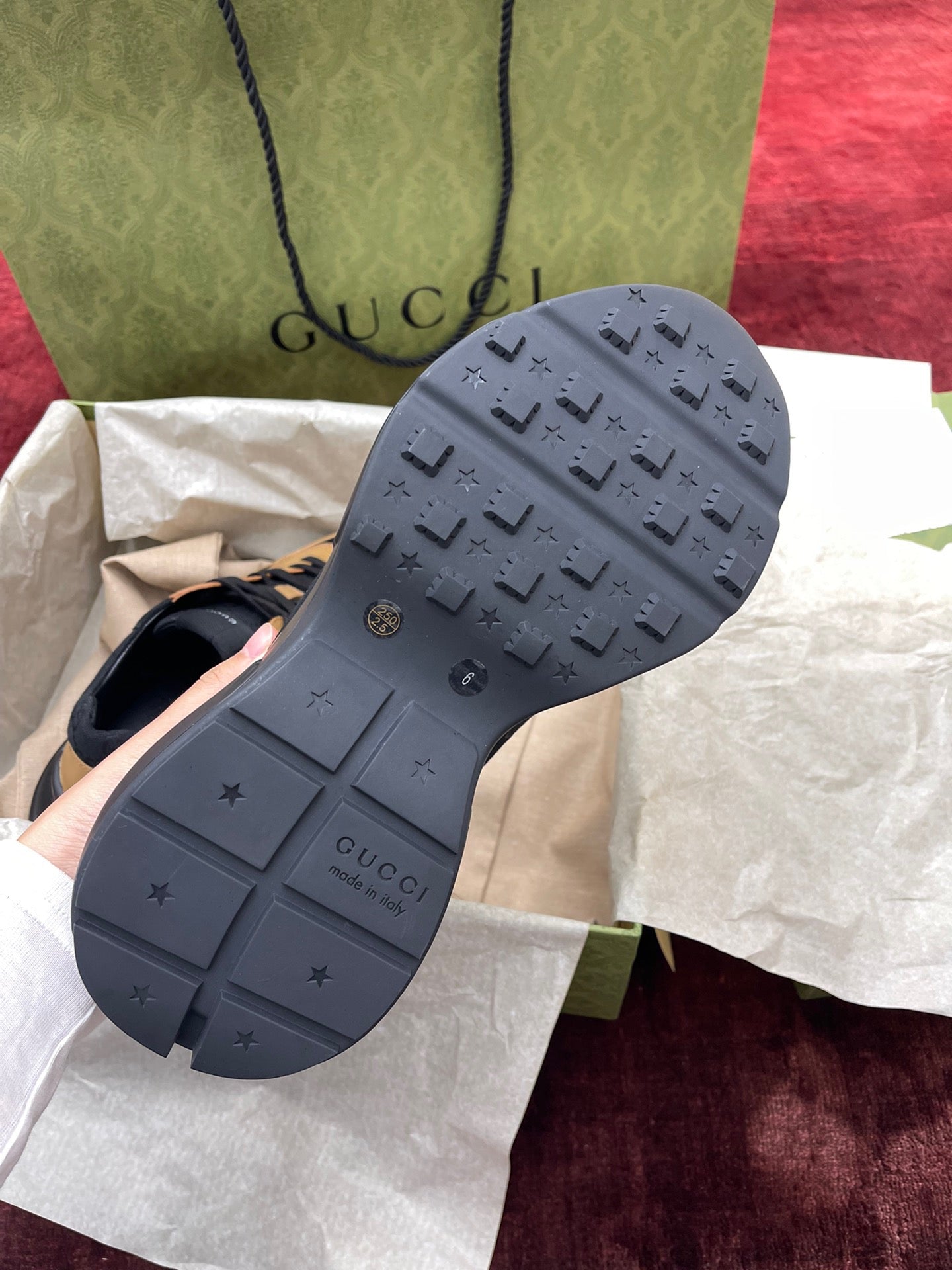 Gucci Sneakers