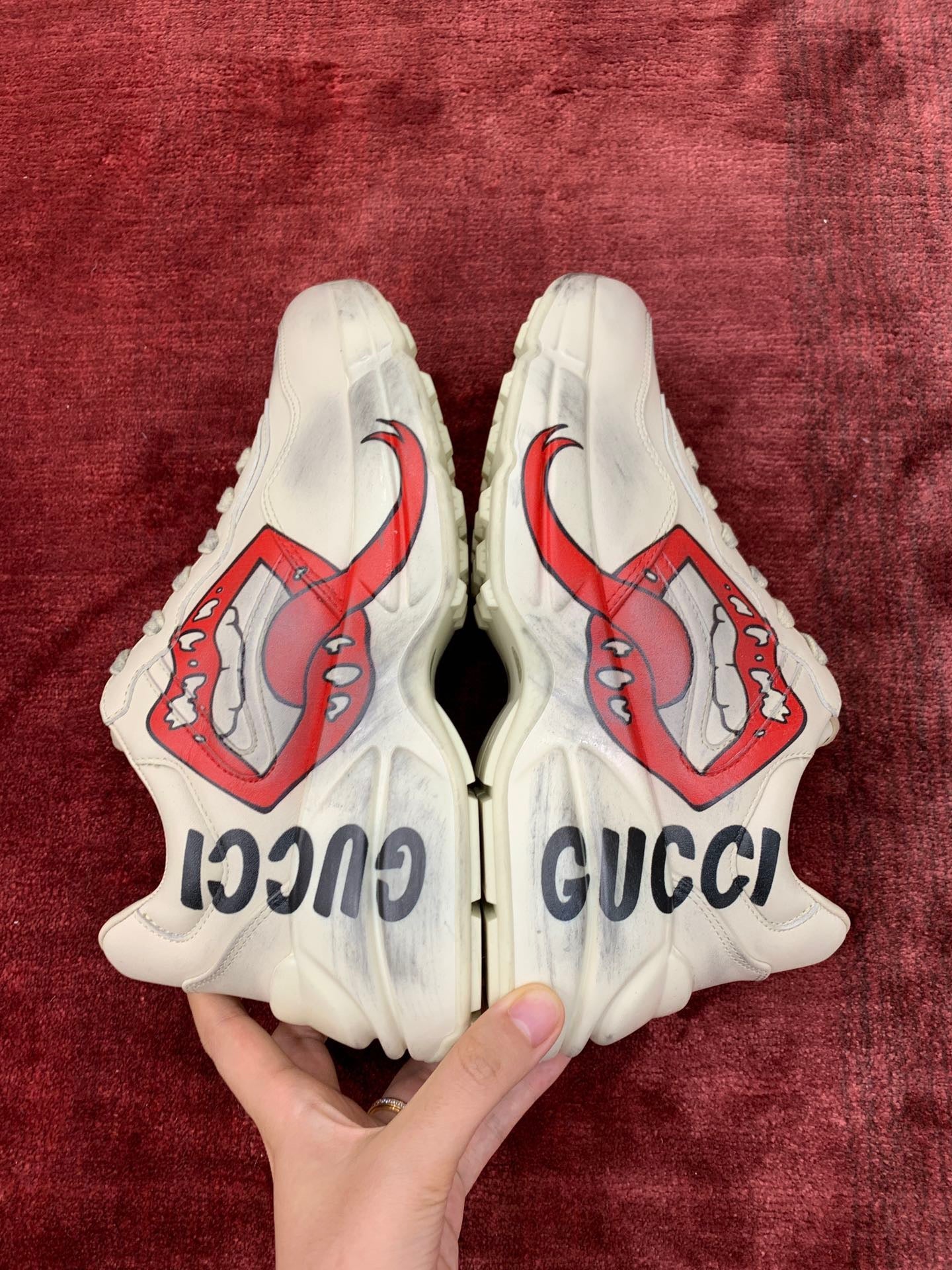 Gucci Sneakers