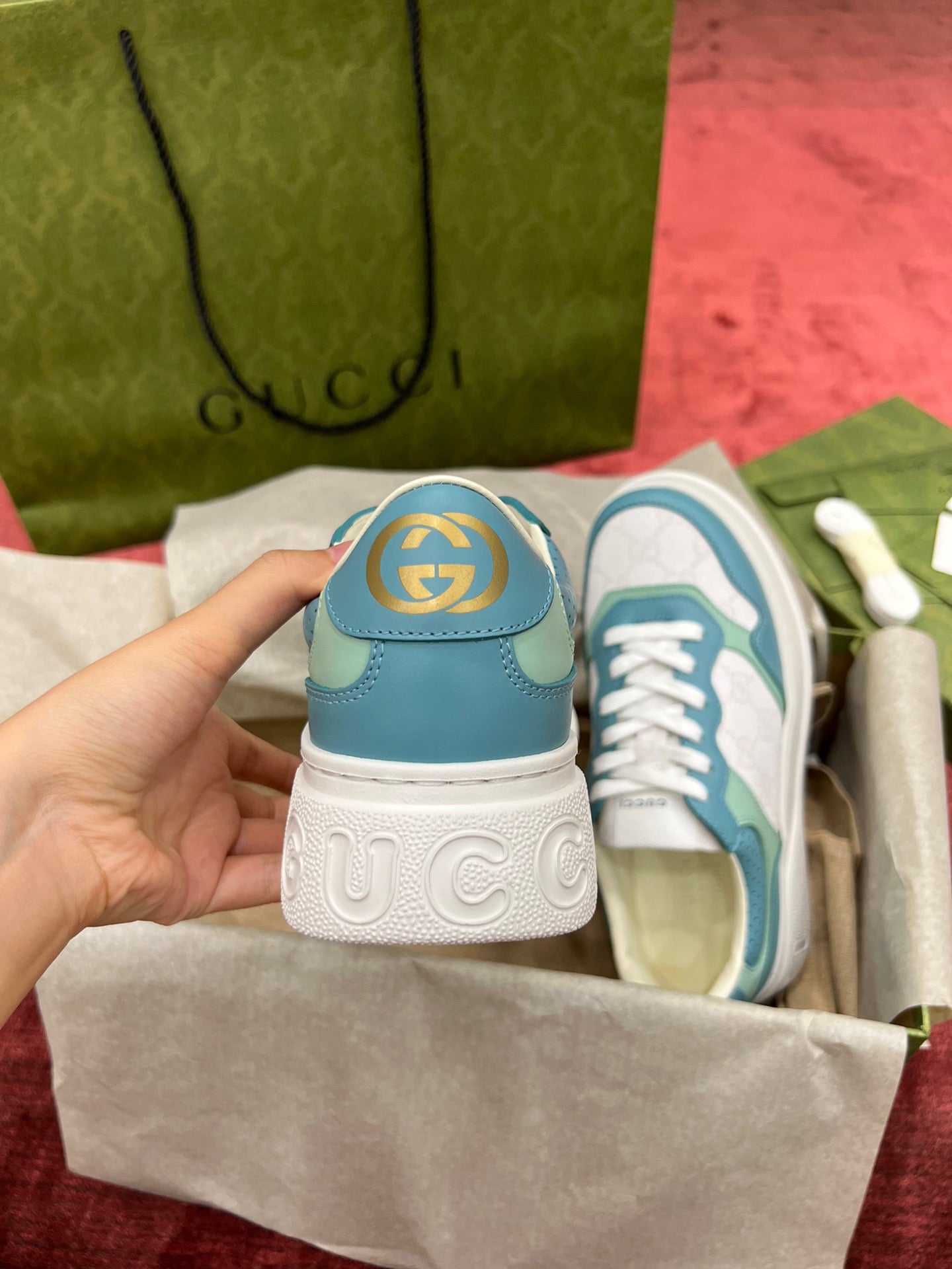 Gucci Sneakers