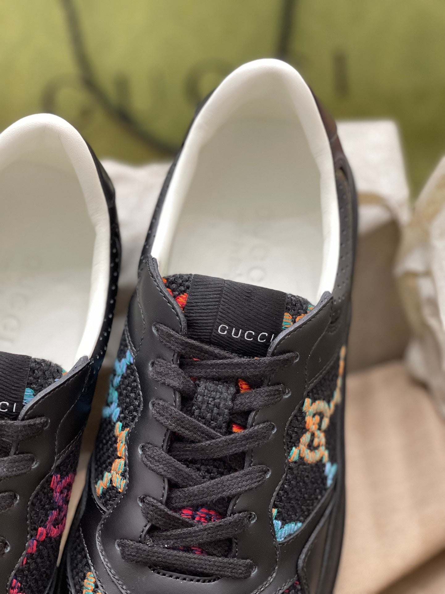 Gucci Sneakers