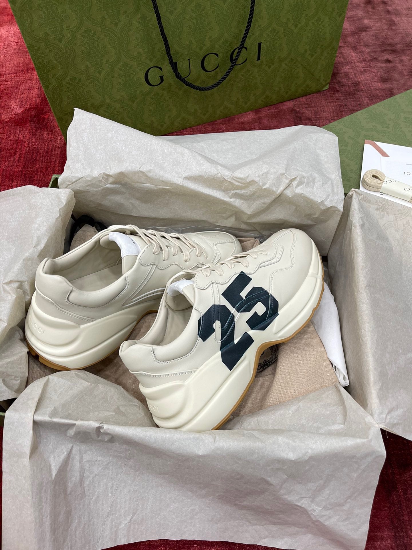 Gucci Sneakers