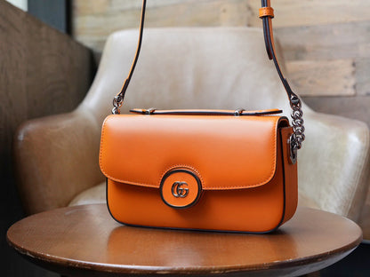 Gucci Petite GG