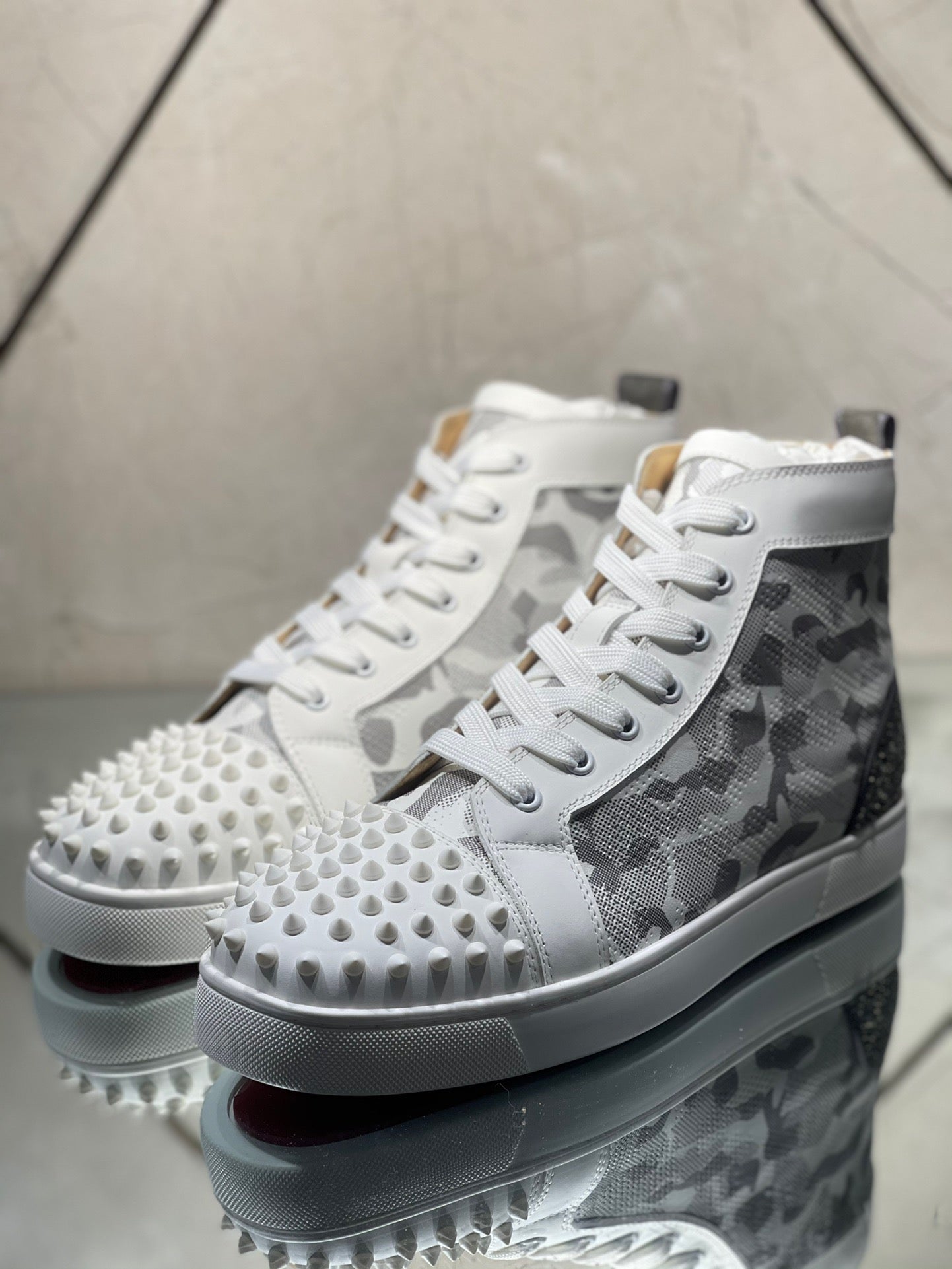 Christian Louboutin Sneakers